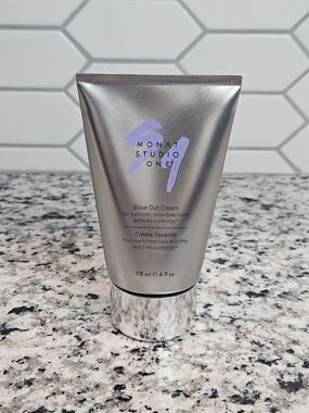 MONAT Studio One Blow Out Cream - Silver with Lavender Logo